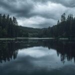 Blick auf den mysteriösen Bodom See in Finnland, bekannt für die ungeklärten Bodom See Morde